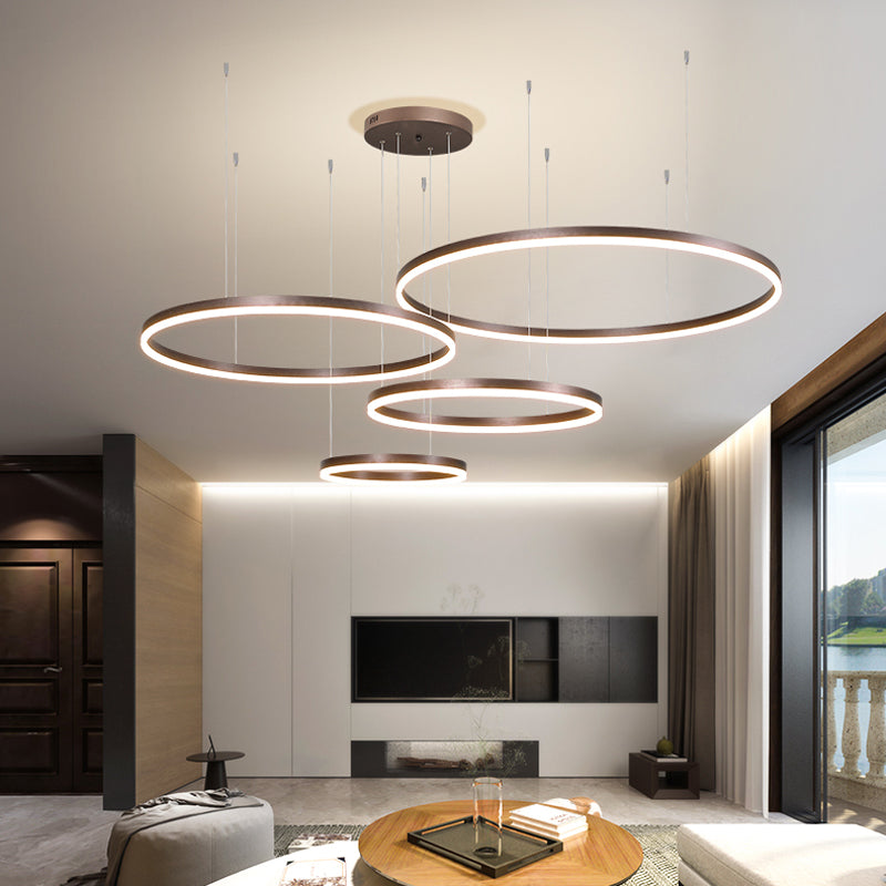 LunaGlow – Elegante Cirkelvormige Metalen Kroonluchter
