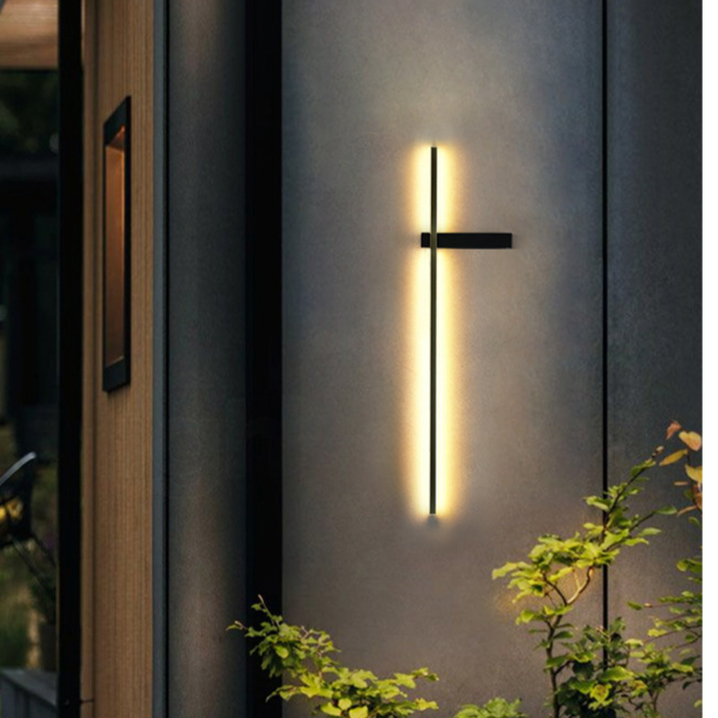 STRAVIA | Moderne Buiten Zuil Wandlamp – LED – IP65 – 12W / 18W / 24W – Zwart Design