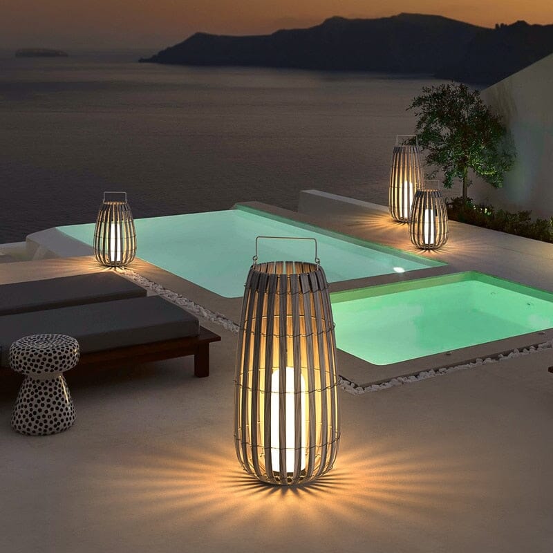SolarRattan | Solar Buitenlantaarn van Rotan – Duurzame LED Tuinverlichting – Waterdicht – 3 Formaten