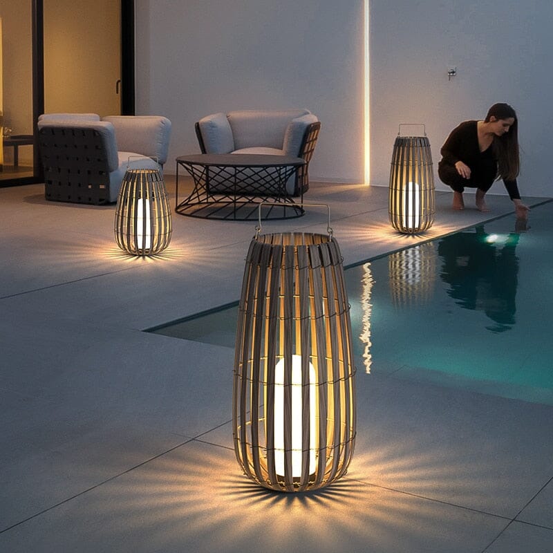 SolarRattan | Solar Buitenlantaarn van Rotan – Duurzame LED Tuinverlichting – Waterdicht – 3 Formaten