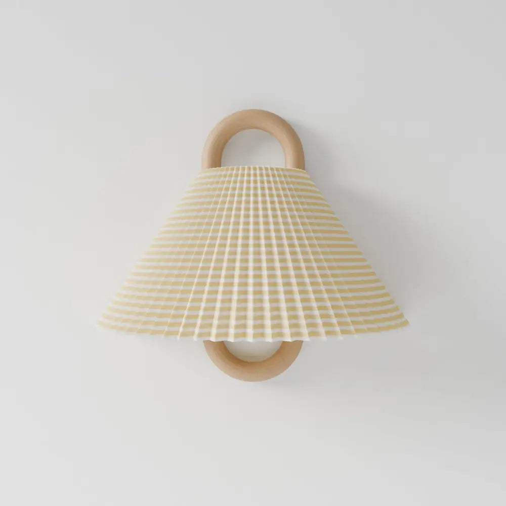 Aine – Wandlamp van Hout & Textiel – Minimalistisch Vintage Design – Warm Diffuus Licht – 34x30 cm