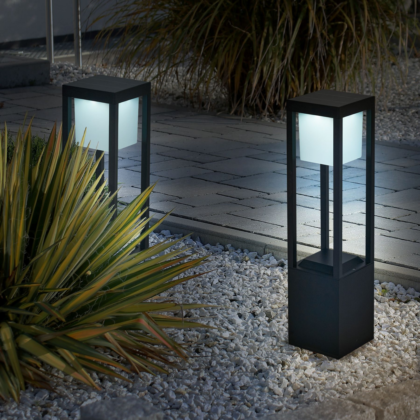 SOLVION Solar Buitenlamp – LED Staande Tuinlamp met Warm Licht – IP54 Aluminium Design