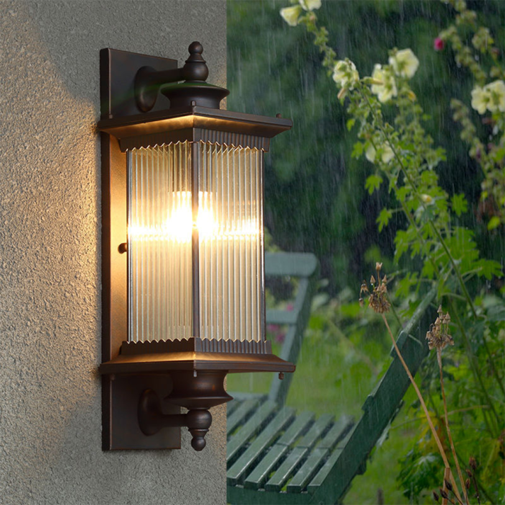 BRAVENO Wandlamp – Vintage Buitenlamp met Rechthoekig Ontwerp – Aluminium & Glas – E27 Fitting