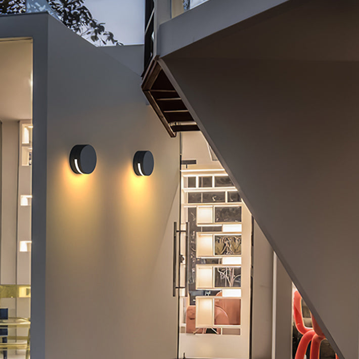 CIRVIA Buitenlamp – Ronde LED Wandlamp – IP65 – Metaal & Glas – Warm Licht
