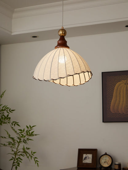 VELMARA Hanglamp – Stoffen Plissé Kap met Hout & Goudkleurig Metaal – Ø40 cm