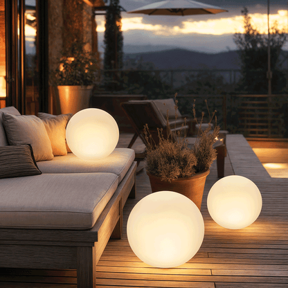GlowSphere | LED Tuinbol Lamp – AC Stroom – Sfeervolle Buitenverlichting – Kunststof – Rond Design