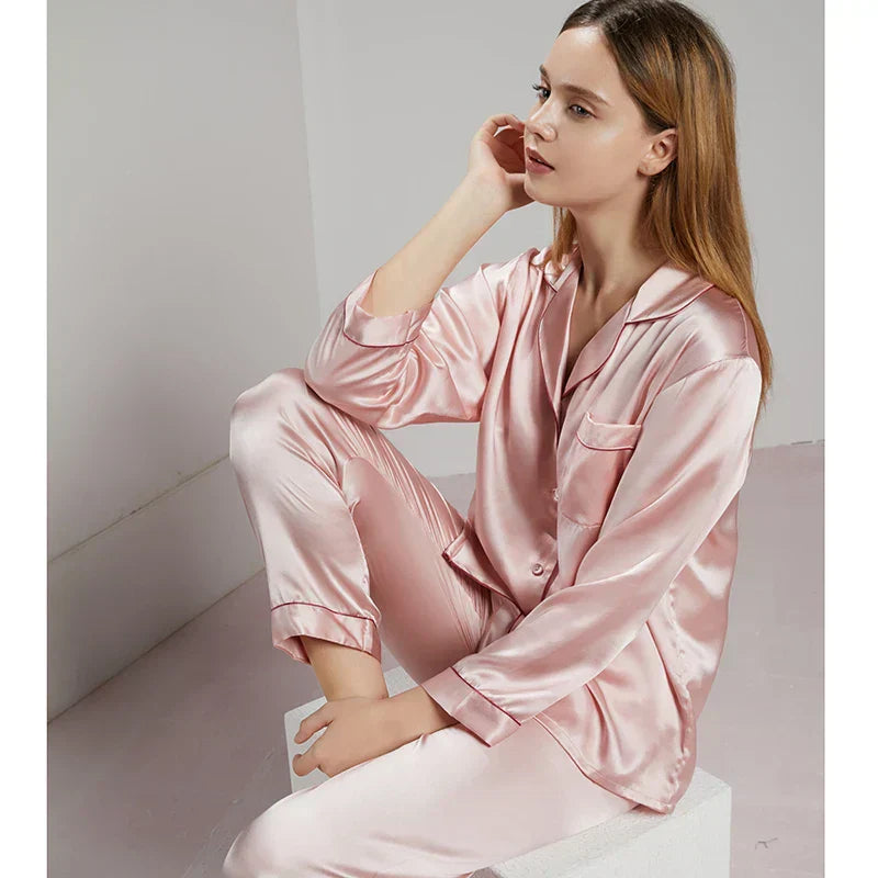 Celeste Zijden Dames Pyjama – Luxe & Comfortabele Nachtkleding