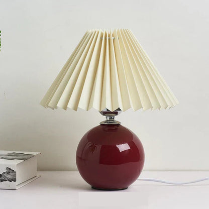 ClassicNova - Vintage Tafellamp met Geplooide Lampenkap