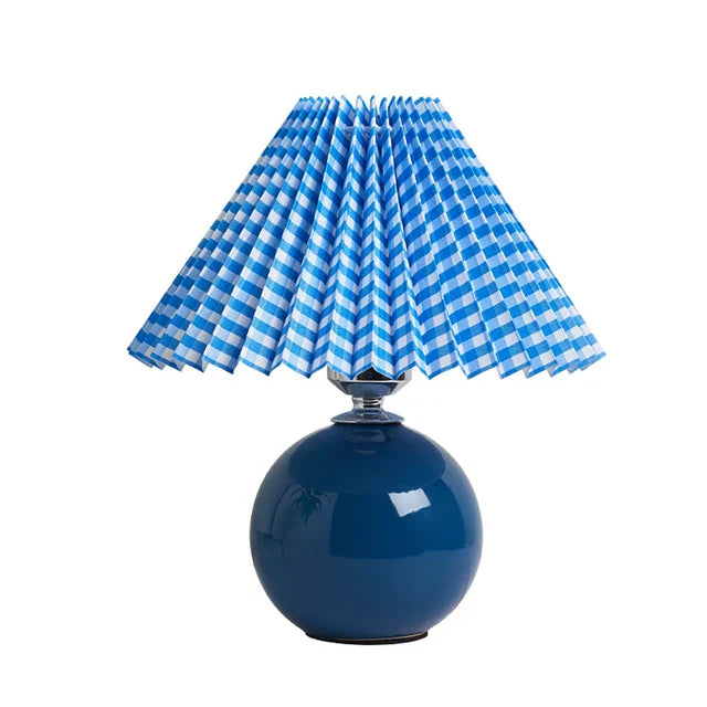 ClassicNova - Vintage Tafellamp met Geplooide Lampenkap